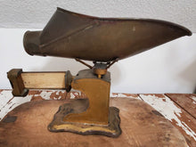 Load image into Gallery viewer, Antique Gold Balance Scale