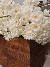 Load image into Gallery viewer, Faux Paper White Easter Narcissus Flower Bunch