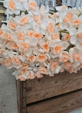 Load image into Gallery viewer, Faux Blush Pink Easter Narcissus Flower Bunch