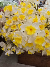 Load image into Gallery viewer, Faux Sunshine Yellow Easter Narcissus Flower Bunch