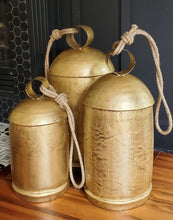 Load image into Gallery viewer, Jumbo Antique Gold Cow Bell Set of 3