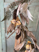 Load image into Gallery viewer, Fall Quitman Husk Garland 6ft